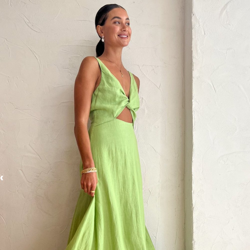 ISSY BLUE SKIES DRESS IN APPLE